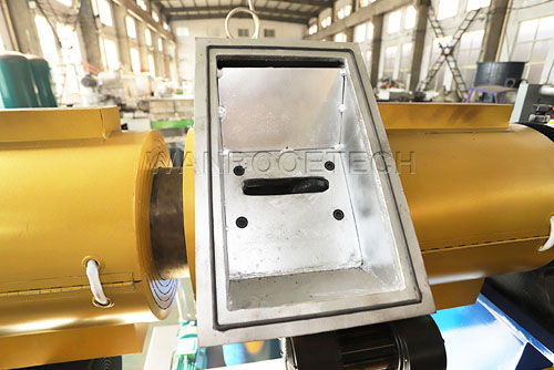 Plastic Barrel Recycling Bucket Granulator Pelletizer Machine Degassing
