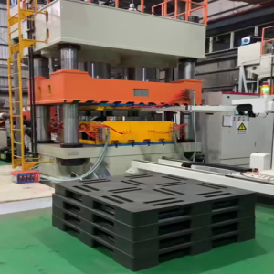 Compression Molding: From Raw Materials To Products